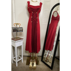 Elegant ST Sleeveless Maiden Long Bicolor Dress With Gold Accent Size 10